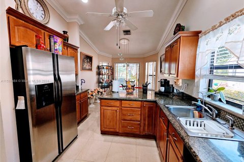 Casa en venta en Tamarac, Florida, 3 dormitorios, 172.98 m2 № 1037365 - foto 10