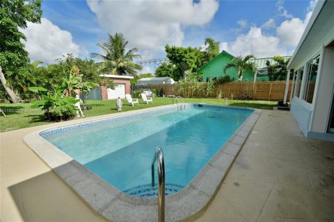 Casa en venta en Dania Beach, Florida, 3 dormitorios, 110.55 m2 № 1352122 - foto 23