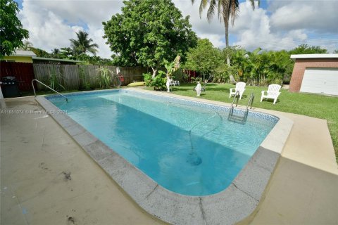 Villa ou maison à vendre à Dania Beach, Floride: 3 chambres, 110.55 m2 № 1352122 - photo 22