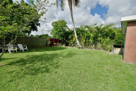 Villa ou maison à vendre à Dania Beach, Floride: 3 chambres, 110.55 m2 № 1352122 - photo 25