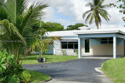 Villa ou maison à vendre à Dania Beach, Floride: 3 chambres, 110.55 m2 № 1352122 - photo 2