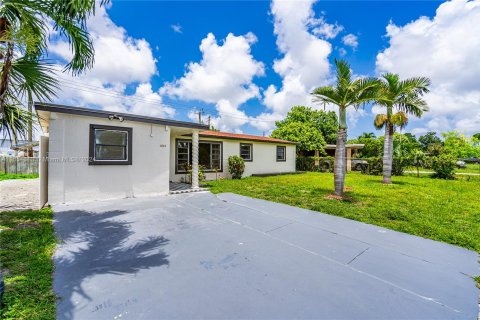 Villa ou maison à vendre à Fort Lauderdale, Floride: 4 chambres, 134.06 m2 № 1352158 - photo 4