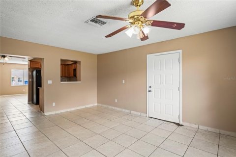 Casa en venta en New Port Richey, Florida, 3 dormitorios, 129.88 m2 № 1342933 - foto 15