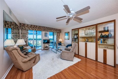 Condominio en venta en Clearwater, Florida, 1 dormitorio, 66.89 m2 № 1390145 - foto 16