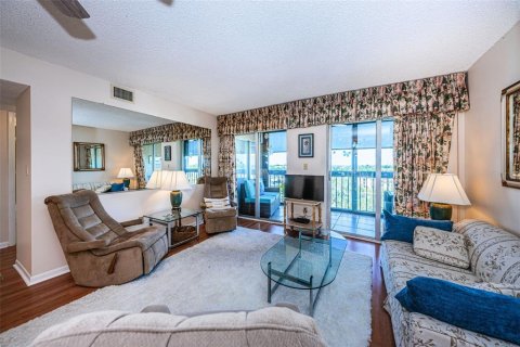 Condominio en venta en Clearwater, Florida, 1 dormitorio, 66.89 m2 № 1390145 - foto 18