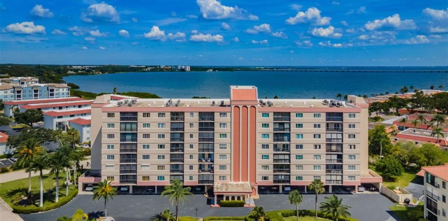 Condominio en Clearwater, Florida, 1 dormitorio  № 1390145