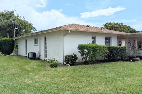 House in Bradenton, Florida 2 bedrooms, 94.39 sq.m. № 1352426 - photo 18