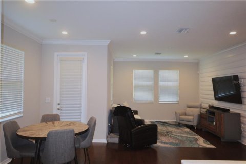 Townhouse in Tampa, Florida 3 bedrooms, 172.05 sq.m. № 1352485 - photo 10