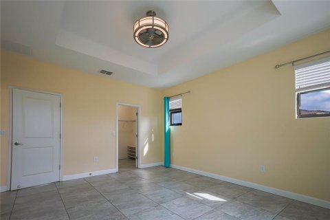 Townhouse in Davenport, Florida 4 bedrooms, 208.66 sq.m. № 1323263 - photo 9