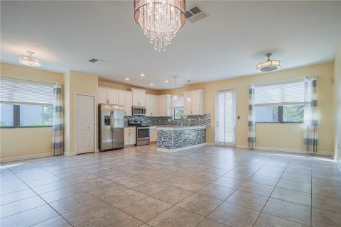 Touwnhouse à vendre à Davenport, Floride: 4 chambres, 208.66 m2 № 1323263 - photo 4