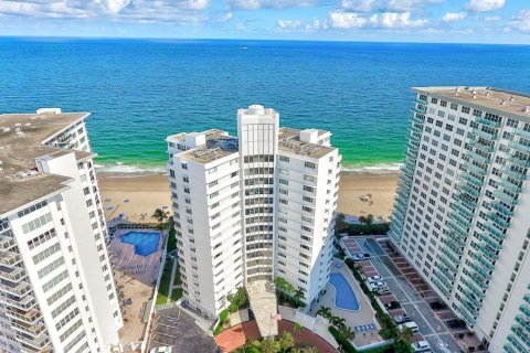 Condo in Fort Lauderdale, Florida, 2 bedrooms  № 1057879 - photo 5