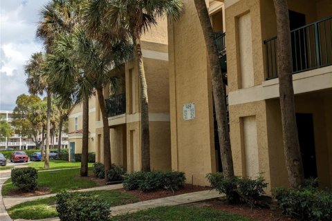 Condominio en venta en Coral Springs, Florida, 1 dormitorio, 72.46 m2 № 1057921 - foto 1