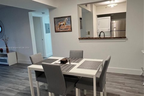 Condominio en venta en Dania Beach, Florida, 2 dormitorios, 94.76 m2 № 1077323 - foto 5
