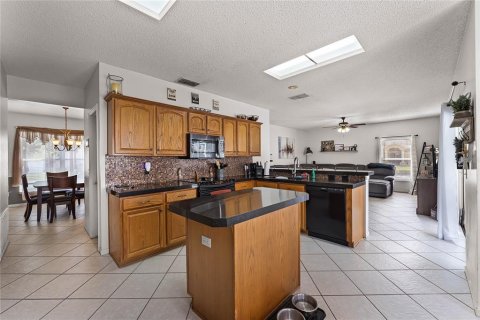 Casa en venta en Orlando, Florida, 4 dormitorios, 179.49 m2 № 1387220 - foto 13