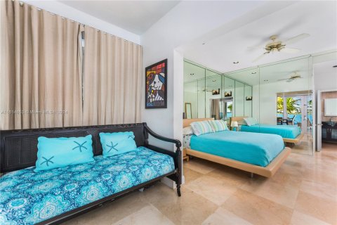 Casa en venta en Miami Beach, Florida, 5 dormitorios, 431.53 m2 № 1237126 - foto 11