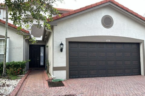 Casa en venta en Miramar, Florida, 5 dormitorios, 257.43 m2 № 1240775 - foto 4