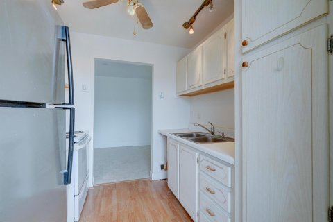 Condo in North Palm Beach, Florida, 2 bedrooms  № 1073884 - photo 17