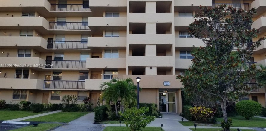 Condo à Lauderhill, Floride, 2 chambres  № 1221831