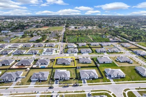Villa ou maison à vendre à Homestead, Floride: 4 chambres, 246.56 m2 № 1073463 - photo 9