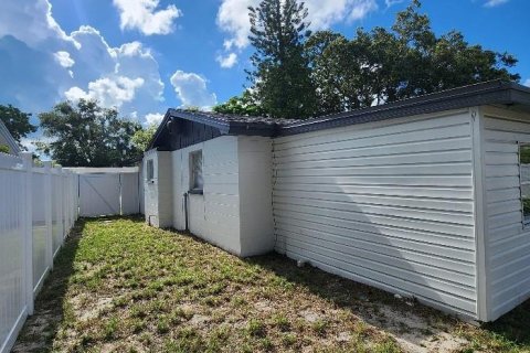 House in Holiday, Florida 3 bedrooms, 96.8 sq.m. № 1263788 - photo 6