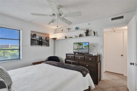 Condominio en venta en Pompano Beach, Florida, 2 dormitorios, 113.53 m2 № 1389987 - foto 18