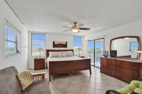 Condominio en venta en Pompano Beach, Florida, 2 dormitorios, 113.53 m2 № 1389987 - foto 29