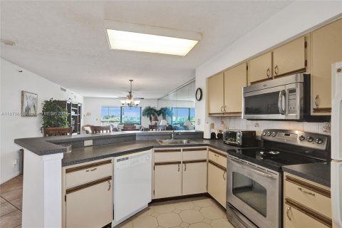 Condominio en venta en Pompano Beach, Florida, 2 dormitorios, 113.53 m2 № 1389987 - foto 6