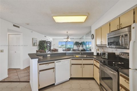 Condominio en venta en Pompano Beach, Florida, 2 dormitorios, 113.53 m2 № 1389987 - foto 3