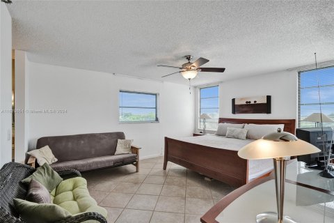 Condominio en venta en Pompano Beach, Florida, 2 dormitorios, 113.53 m2 № 1389987 - foto 25