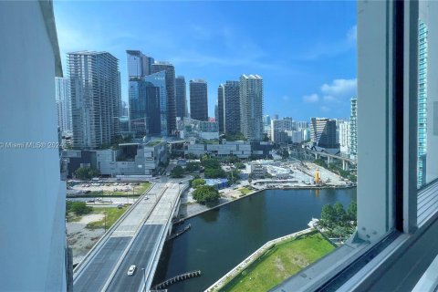 Copropriété à louer à Miami, Floride: 2 chambres, 99.87 m2 № 1384434 - photo 11