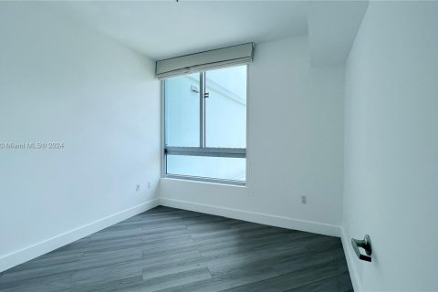 Condominio en alquiler en Miami, Florida, 2 dormitorios, 99.87 m2 № 1384434 - foto 8