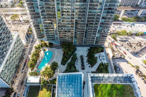 Condo in Miami, Florida, 1 bedroom  № 1395029 - photo 30