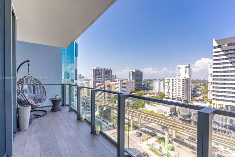 Condo in Miami, Florida, 1 bedroom  № 1395029 - photo 4