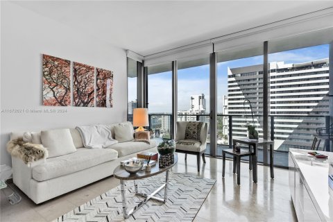 Condo in Miami, Florida, 1 bedroom  № 1395029 - photo 6