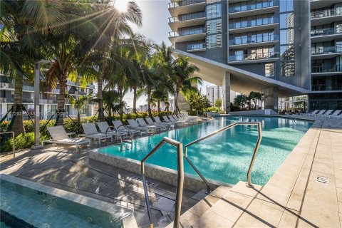 Condo in Miami, Florida, 1 bedroom  № 1395029 - photo 29