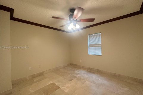 Condominio en venta en Coral Gables, Florida, 3 dormitorios, 138.89 m2 № 1075393 - foto 18