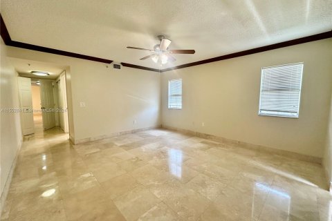 Copropriété à vendre à Coral Gables, Floride: 3 chambres, 138.89 m2 № 1075393 - photo 12
