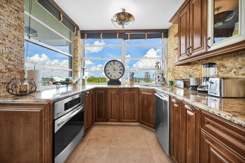 Copropriété à vendre à North Miami, Floride: 2 chambres, 108.23 m2 № 1387889 - photo 10