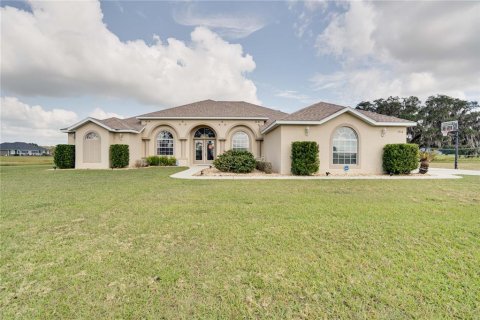 Villa ou maison à vendre à Ocala, Floride: 4 chambres, 250.84 m2 № 1429240 - photo 1