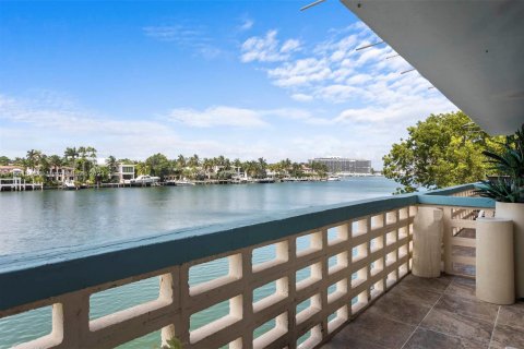 Copropriété à vendre à Miami Beach, Floride: 2337.7 m2 № 1345983 - photo 9