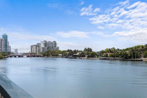 Studio in the Condo in Miami Beach, Florida  № 1345983 - photo 13