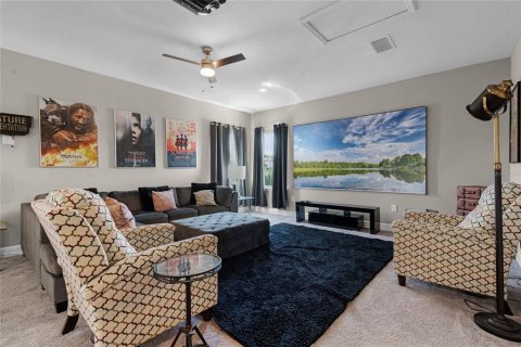 Villa ou maison à vendre à Kissimmee, Floride: 5 chambres, 309.18 m2 № 1354264 - photo 11