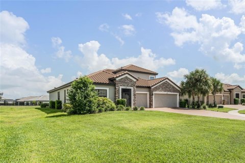 Villa ou maison à vendre à Kissimmee, Floride: 5 chambres, 309.18 m2 № 1354264 - photo 15