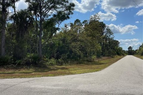 Terreno en venta en North Port, Florida № 1057190 - foto 7