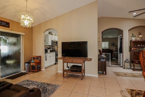 Villa ou maison à vendre à DeLand, Floride: 3 chambres, 135.54 m2 № 1350615 - photo 10