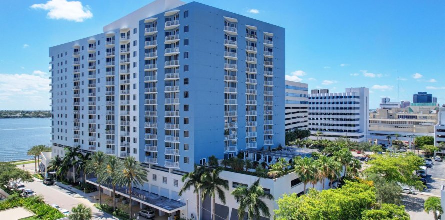 Condo à West Palm Beach, Floride, 2 chambres  № 1049796