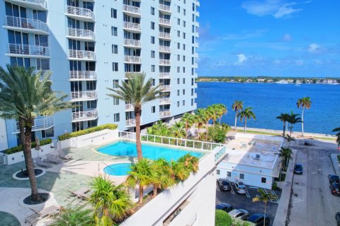 Condominio en venta en West Palm Beach, Florida, 2 dormitorios, 109.16 m2 № 1049796 - foto 16