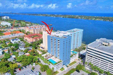 Condo in West Palm Beach, Florida, 2 bedrooms  № 1049796 - photo 27