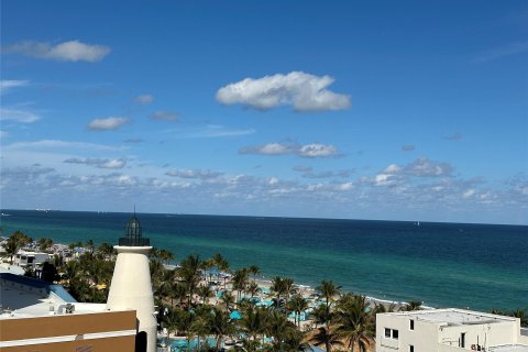 Condominio en venta en Hollywood, Florida, 1 dormitorio, 88.26 m2 № 1029648 - foto 30