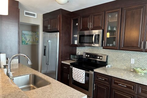 Condo in Hollywood, Florida, 1 bedroom  № 1029648 - photo 7